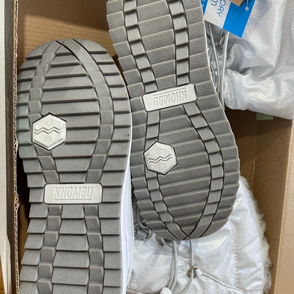 Khombu Girl Snow boots NIB - Picture 3 of 7